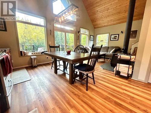 3240 Barriere South Road, Barriere, BC - Indoor Photo Showing Dining Room