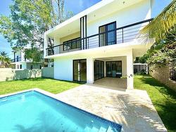 1 République Dominicaine  Autres Pays / Other Countries, QC 123456