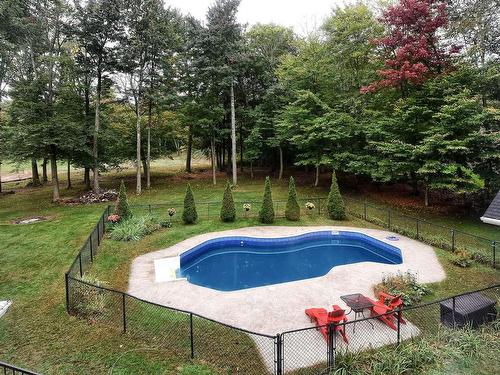 Exterior - 107 Rue De L'Aigle, Saint-Colomban, QC - Outdoor With In Ground Pool With Backyard