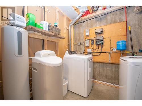 525 Bluenose Road, Vernon, BC - Indoor Photo Showing Laundry Room