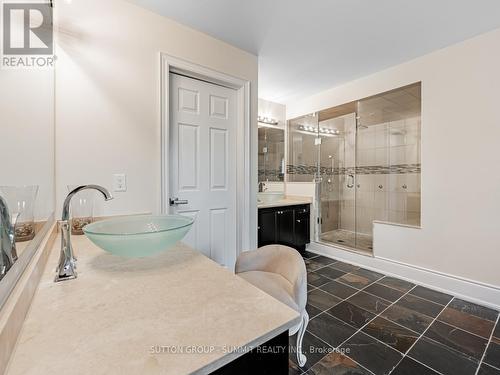 54 Viewmount Crescent, Brampton, ON - Indoor Photo Showing Bathroom