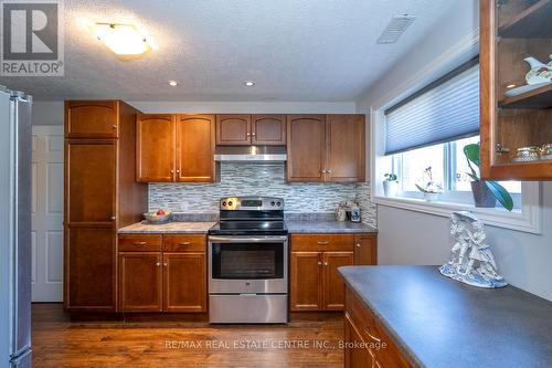 405 Minnie Street, North Huron, ON - Indoor Photo Showing Kitchen