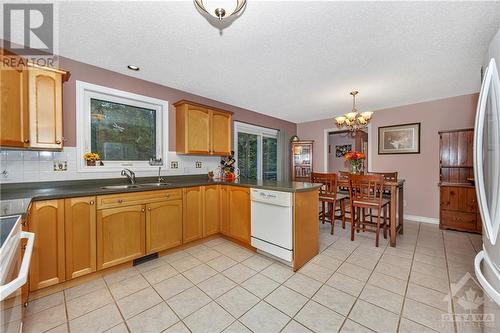 506 David Manchester Road, Carp, ON - Indoor Photo Showing Kitchen With Double Sink