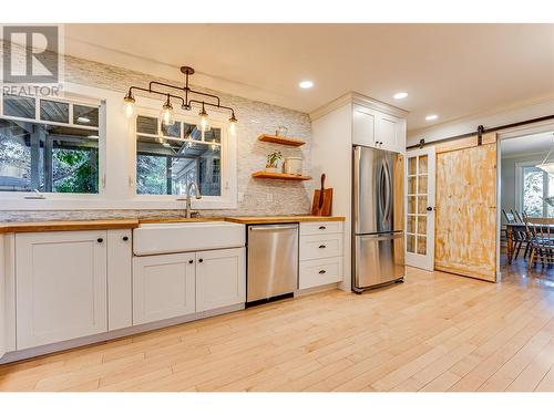 14103 Tamarack Drive, Coldstream, BC - Indoor Photo Showing Kitchen