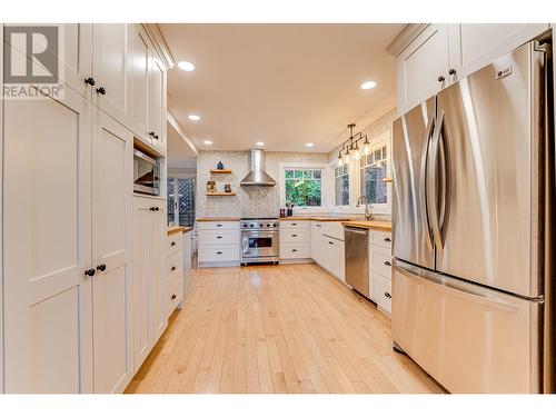 14103 Tamarack Drive, Coldstream, BC - Indoor Photo Showing Kitchen