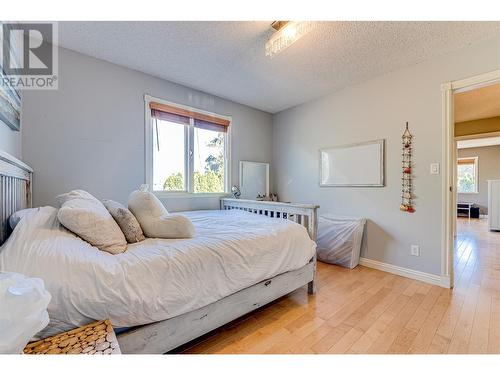 14103 Tamarack Drive, Coldstream, BC - Indoor Photo Showing Bedroom