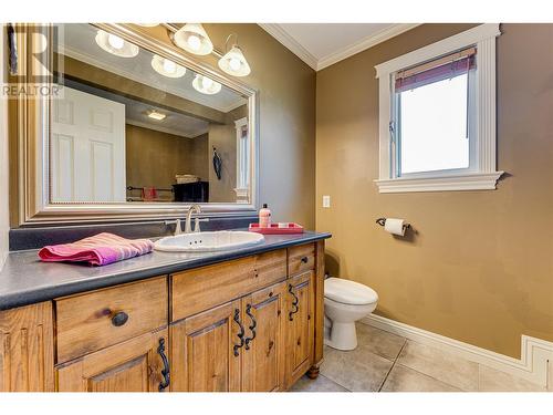 14103 Tamarack Drive, Coldstream, BC - Indoor Photo Showing Bathroom