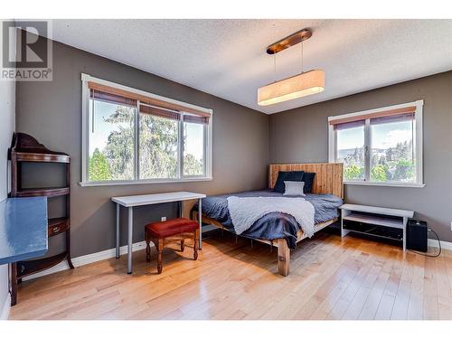 14103 Tamarack Drive, Coldstream, BC - Indoor Photo Showing Bedroom