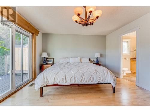 14103 Tamarack Drive, Coldstream, BC - Indoor Photo Showing Bedroom