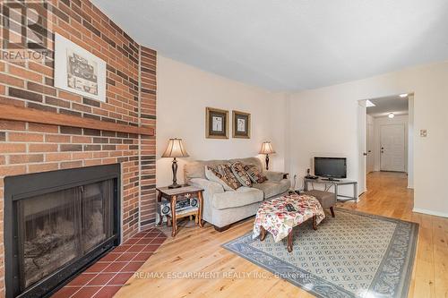 6930 Cordingley Crescent, Mississauga, ON - Indoor Photo Showing Living Room With Fireplace