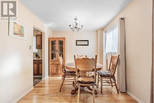 6930 Cordingley Crescent, Mississauga, ON - Indoor Photo Showing Dining Room