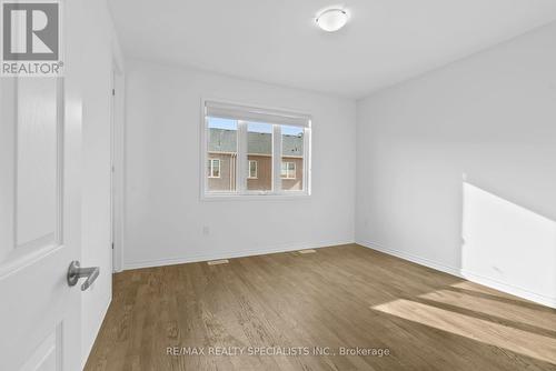 1689 Whitlock Avenue, Milton, ON - Indoor Photo Showing Other Room