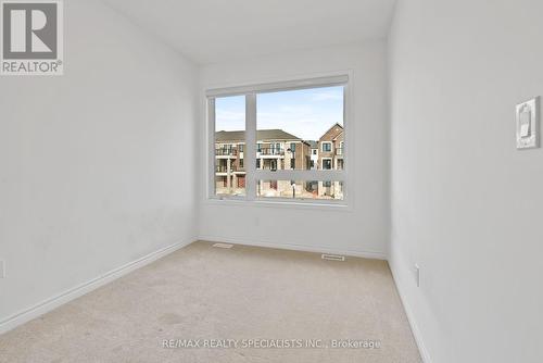 1689 Whitlock Avenue, Milton, ON - Indoor Photo Showing Other Room