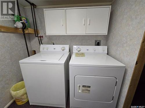 891 107Th Street, North Battleford, SK - Indoor Photo Showing Laundry Room