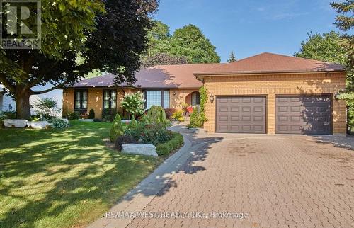 499 Reynolds Street, Whitby, ON - Outdoor