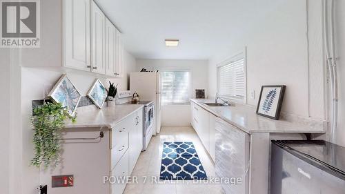 77 Blue Heron Drive, Georgina, ON - Indoor Photo Showing Kitchen