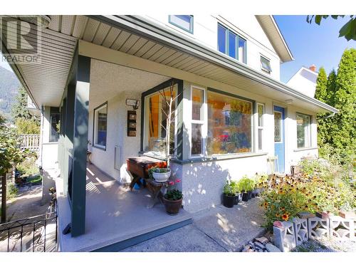 125 Chatham  Street, Nelson, BC - Outdoor With Deck Patio Veranda