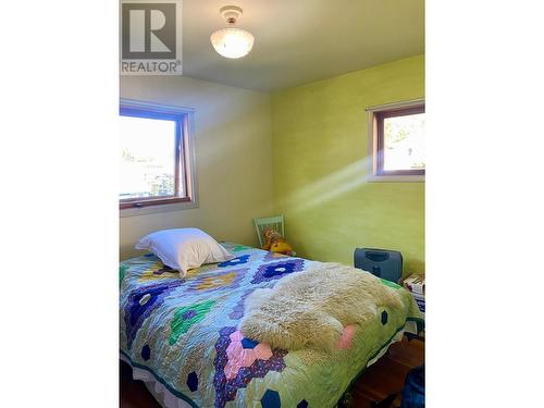 125 Chatham  Street, Nelson, BC - Indoor Photo Showing Bedroom