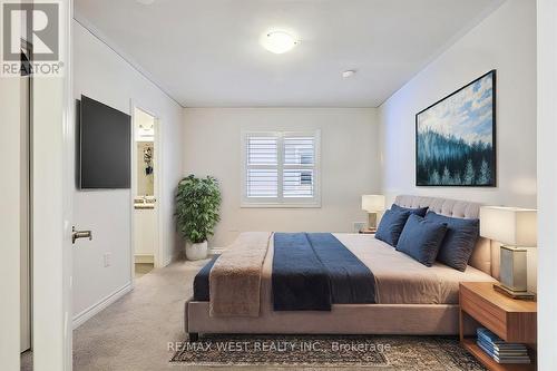 295 Northglen Boulevard, Clarington, ON - Indoor Photo Showing Bedroom