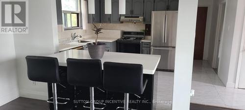 98 Stavely Crescent, Toronto, ON - Indoor Photo Showing Kitchen