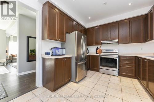 2 October Place, Brampton, ON - Indoor Photo Showing Kitchen