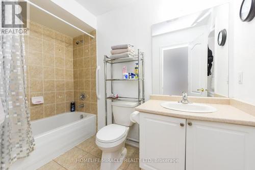 2 October Place, Brampton, ON - Indoor Photo Showing Bathroom