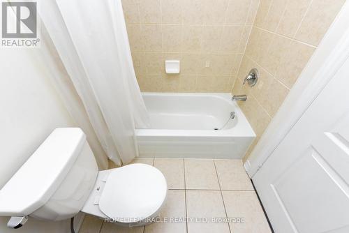 2 October Place, Brampton, ON - Indoor Photo Showing Bathroom