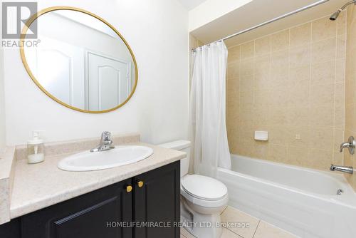 2 October Place, Brampton, ON - Indoor Photo Showing Bathroom