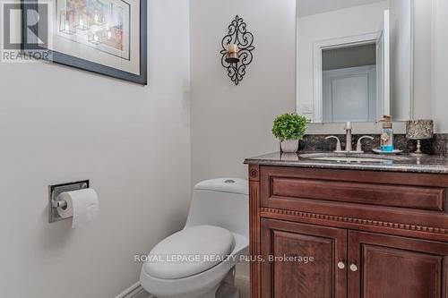 4252 Starlight Crescent, Mississauga, ON - Indoor Photo Showing Bathroom