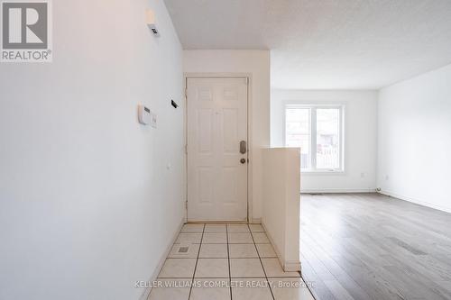 10 Brantdale Avenue, Hamilton, ON - Indoor Photo Showing Other Room