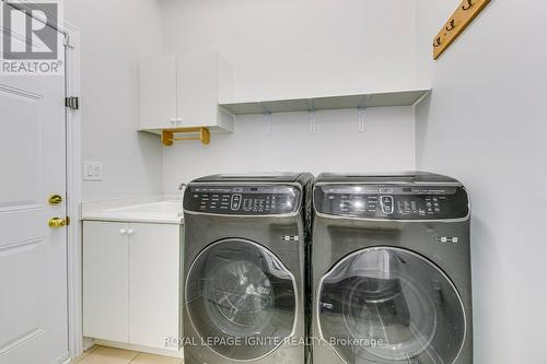 199 Mcknight Avenue, Hamilton, ON - Indoor Photo Showing Laundry Room