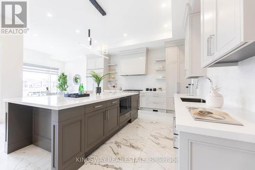 2340 Edward Leaver Trail, Oakville, ON - Indoor Photo Showing Kitchen