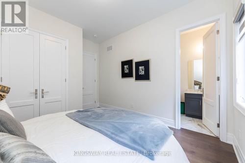 2340 Edward Leaver Trail, Oakville, ON - Indoor Photo Showing Bedroom