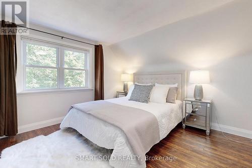 32 David Avenue, Hamilton, ON - Indoor Photo Showing Bedroom