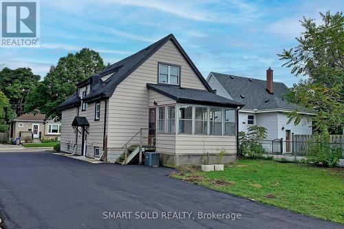 32 David Avenue, Hamilton, ON - Outdoor