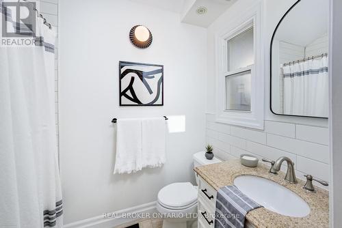 52 Eaton Avenue, Toronto, ON - Indoor Photo Showing Bathroom