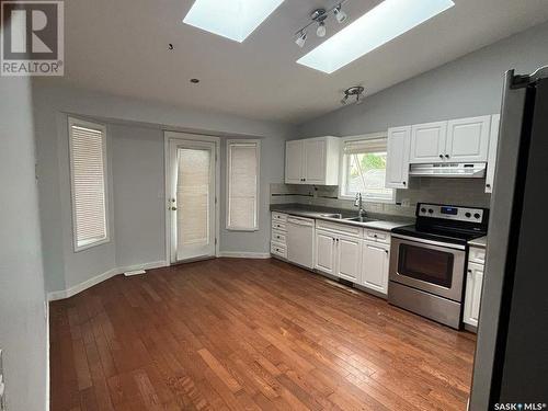 235 Beerling Crescent, Saskatoon, SK - Indoor Photo Showing Kitchen With Double Sink