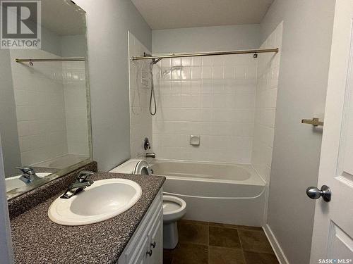 235 Beerling Crescent, Saskatoon, SK - Indoor Photo Showing Bathroom