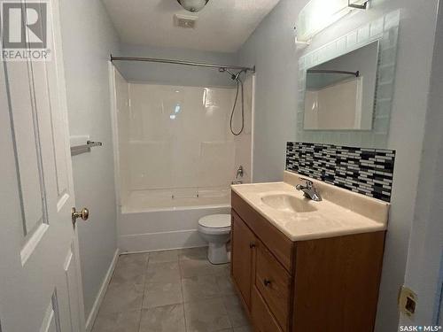 235 Beerling Crescent, Saskatoon, SK - Indoor Photo Showing Bathroom