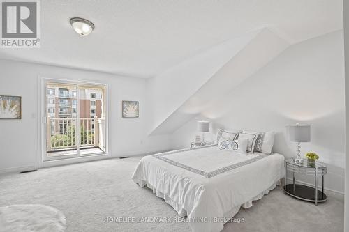 382 William Graham Drive, Aurora, ON - Indoor Photo Showing Bedroom