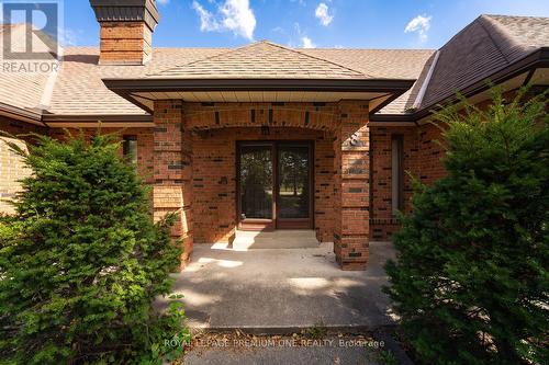 8 Beamish Court, Brampton, ON - Outdoor