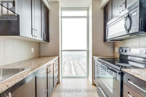 3607 - 4070 Confederation Parkway, Mississauga, ON - Indoor Photo Showing Kitchen With Upgraded Kitchen