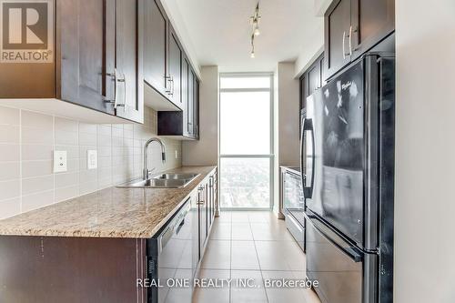 3607 - 4070 Confederation Parkway, Mississauga, ON - Indoor Photo Showing Kitchen With Double Sink With Upgraded Kitchen