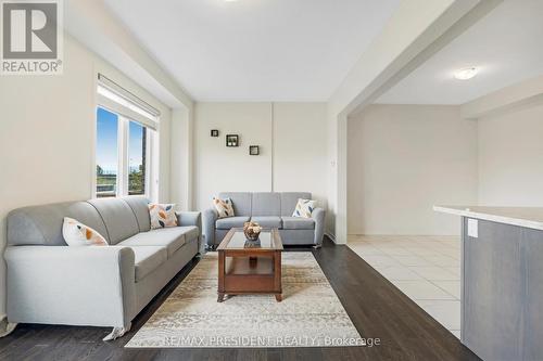 38 - 166 Deerpath Drive, Guelph, ON - Indoor Photo Showing Living Room