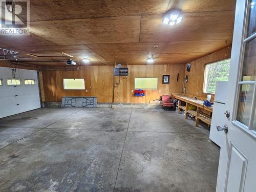 3431 Spruce Road, Chetwynd, BC - Indoor Photo Showing Garage