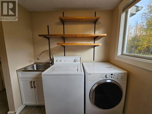 3431 Spruce Road, Chetwynd, BC - Indoor Photo Showing Laundry Room