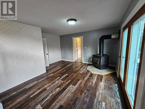 3431 Spruce Road, Chetwynd, BC - Indoor Photo Showing Other Room