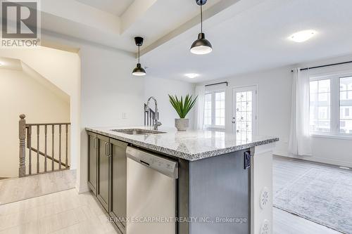 144 Christopher Road, Oakville, ON - Indoor Photo Showing Kitchen With Upgraded Kitchen