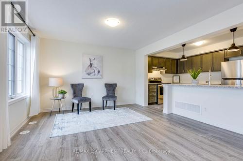 144 Christopher Road, Oakville, ON - Indoor Photo Showing Kitchen