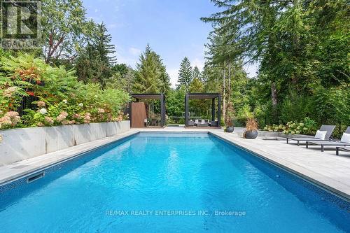 1535 Glenburnie Road, Mississauga, ON - Outdoor With In Ground Pool With Backyard